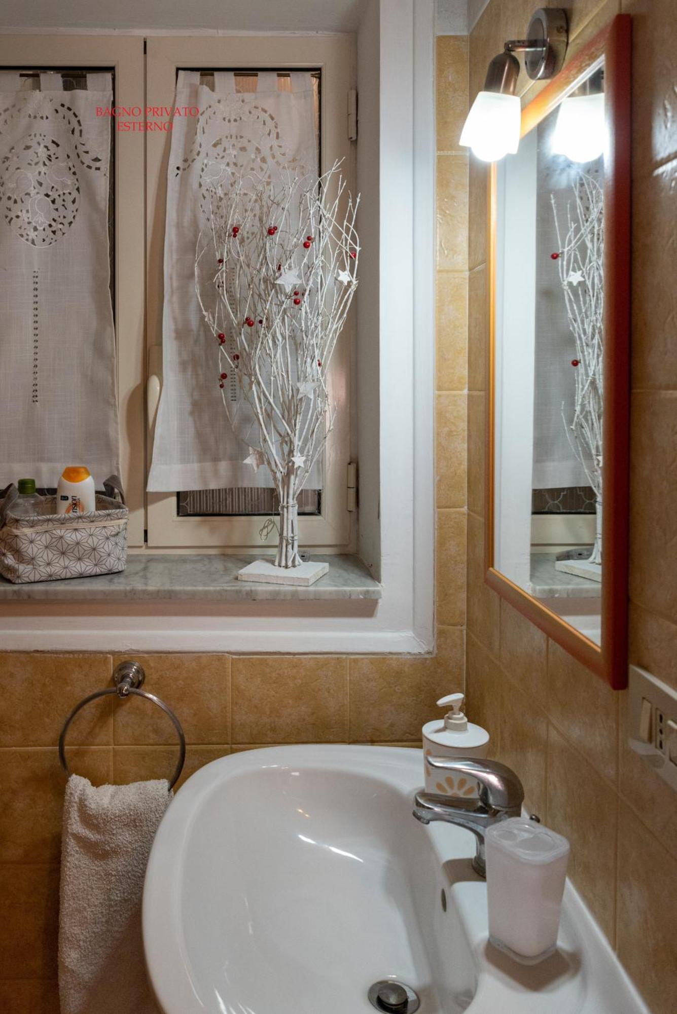 Bed and breakfast Nuovo Cortile 3*